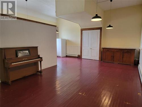 1428 Lakeshore Rd, Kagawong, ON - Indoor Photo Showing Other Room