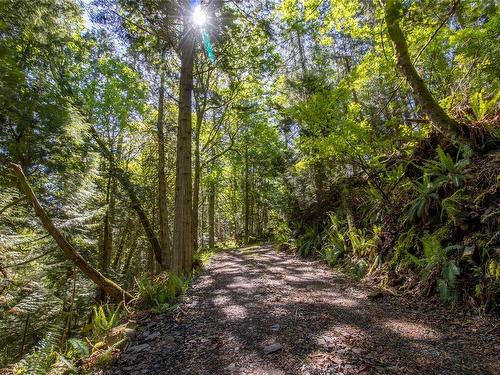 2223 Port Washington Rd, Pender Island, BC 