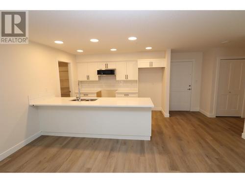 203 4278 22Nd Avenue, Prince George, BC - Indoor Photo Showing Kitchen With Double Sink