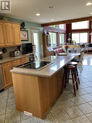 4221 Lodge Road, Lac La Hache, BC - Indoor Photo Showing Kitchen