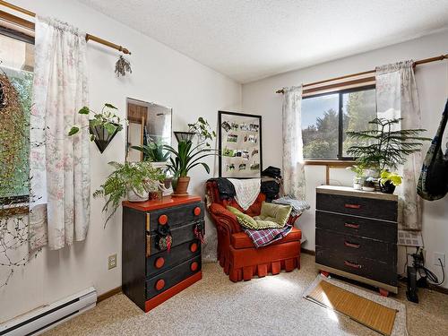 780 Campbell St, Tofino, BC - Indoor Photo Showing Other Room