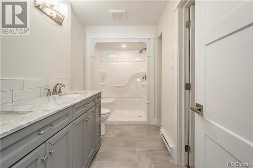 8 Oak Leaf Lane, Hampton, NB - Indoor Photo Showing Bathroom