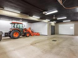 Garage - 