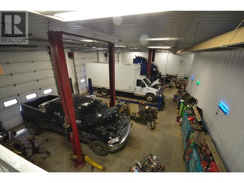 10874 261 Road, Fort St. John, BC - Indoor Photo Showing Garage