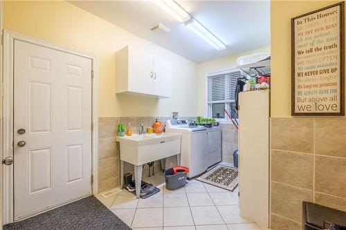 55 Eighth Road E, Stoney Creek, ON - Indoor Photo Showing Laundry Room