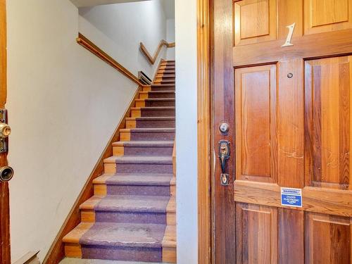 Staircase - 3480Z Rue Hutchison, Montréal (Le Plateau-Mont-Royal), QC - Indoor Photo Showing Other Room