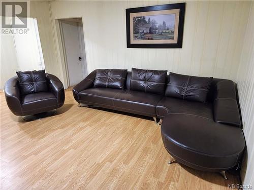 32 Cunard Street, Miramichi, NB - Indoor Photo Showing Living Room