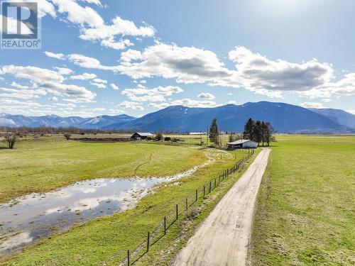 305 Kootenay River Road, Creston, BC 