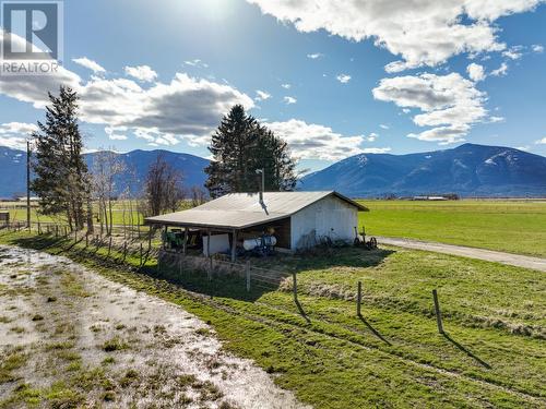 305 Kootenay River Road, Creston, BC 