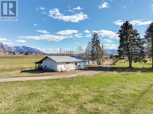 305 Kootenay River Road, Creston, BC 