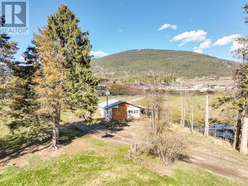 305 Kootenay River Road, Creston, BC 