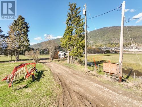 305 Kootenay River Road, Creston, BC 