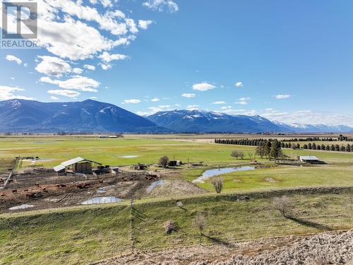 305 Kootenay River Road, Creston, BC 