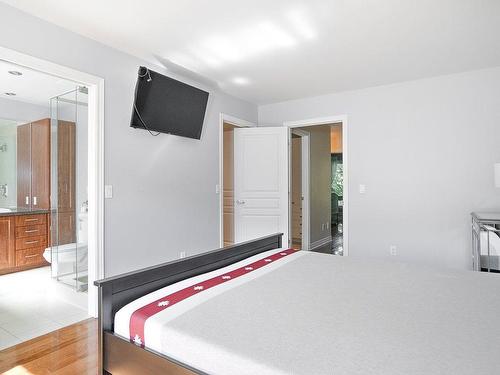 Master bedroom - 4437 Boul. Décarie, Montréal (Côte-Des-Neiges/Notre-Dame-De-Grâce), QC 