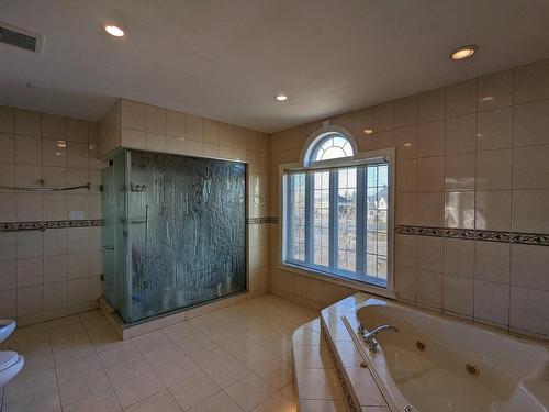Ensuite bathroom - 3740 Rue De Lisbonne, Brossard, QC - Indoor Photo Showing Bathroom