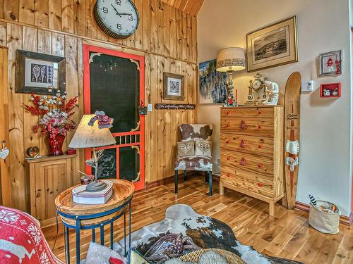 Bedroom - 1115 Ch. Kilmar, Grenville-Sur-La-Rouge, QC - Indoor Photo Showing Other Room