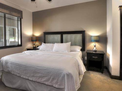 814 A - 800 Bighorn Boulevard, Radium Hot Springs, BC - Indoor Photo Showing Bedroom