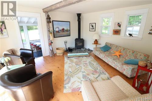 562 Route 776, Grand Manan, NB - Indoor Photo Showing Living Room