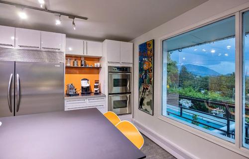 2108 Crawford Street, Creston, BC - Indoor Photo Showing Kitchen