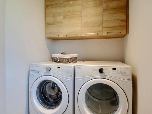 Laundry room - Rue De L'Ancrage, Lanoraie, QC - Indoor Photo Showing Laundry Room