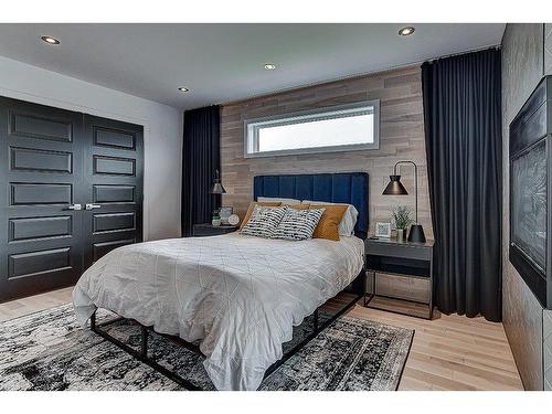Master bedroom - Rue De L'Ancrage, Lanoraie, QC - Indoor Photo Showing Bedroom