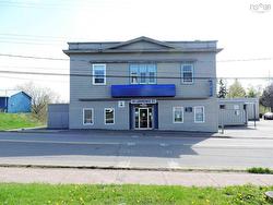 10 Lawrence Street  Amherst, NS B4H 3G5