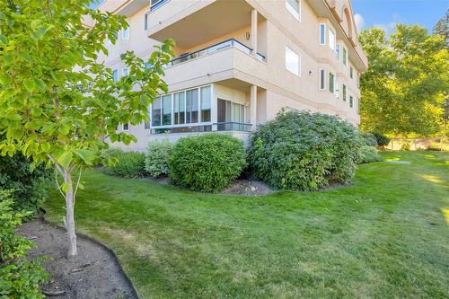 #108 3858 Brown Road,, West Kelowna, BC - Outdoor With Balcony