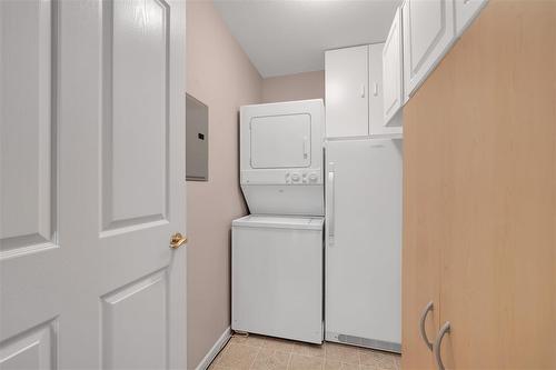 #108 3858 Brown Road,, West Kelowna, BC - Indoor Photo Showing Laundry Room