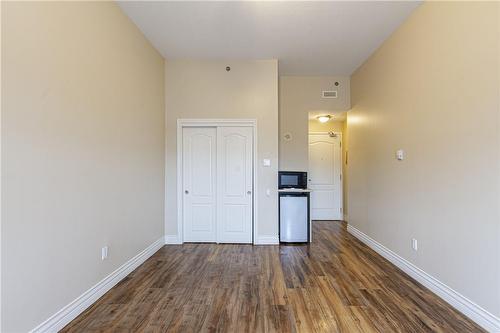 1500 Main Street E|Unit #214, Hamilton, ON - Indoor Photo Showing Other Room