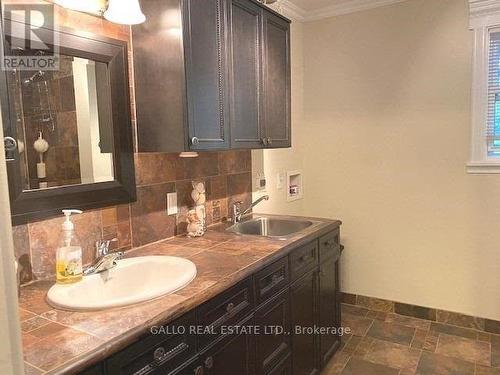 13645 Ninth Line, Whitchurch-Stouffville, ON - Indoor Photo Showing Bathroom
