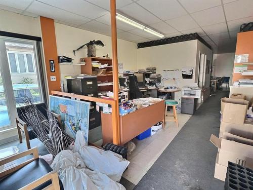 Secretaries' office - 20  - 20E Rue Notre-Dame E., Lorrainville, QC - Indoor