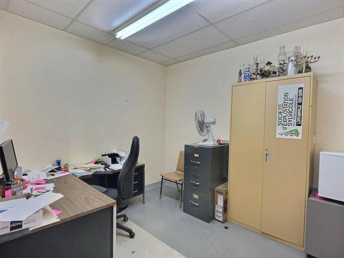Bureau - 20  - 20E Rue Notre-Dame E., Lorrainville, QC - Indoor Photo Showing Office