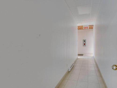 Corridor - 2100 Boul. Du Curé-Labelle, Saint-Jérôme, QC - Indoor Photo Showing Other Room
