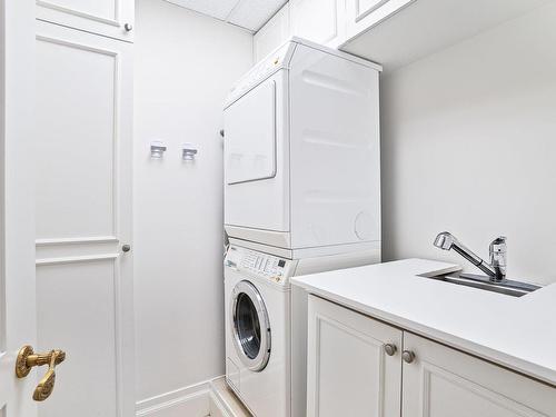 Salle de lavage - 17W-1650 Rue Sherbrooke O., Montréal (Ville-Marie), QC - Indoor Photo Showing Laundry Room