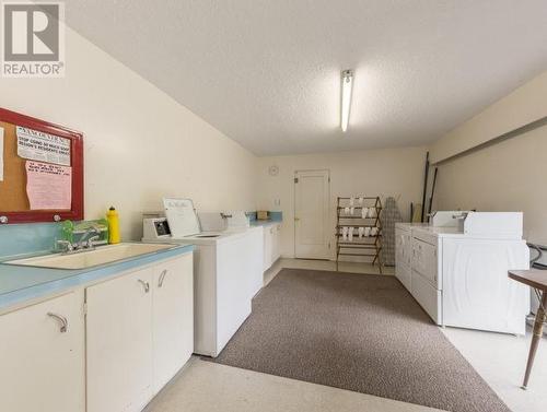 5343 Yew Street, Vancouver, BC - Indoor Photo Showing Laundry Room