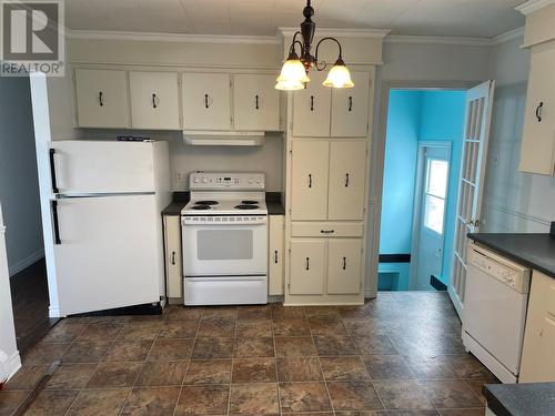 33 Pine Avenue, Lewisporte, NL - Indoor Photo Showing Kitchen