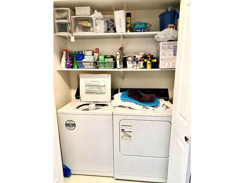 3 - 2210 Columbia Avenue, Castlegar, BC - Indoor Photo Showing Laundry Room