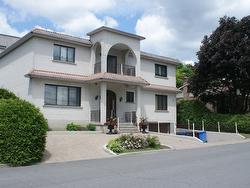 44 Rue Bourassa  Granby, QC J2G 6N2