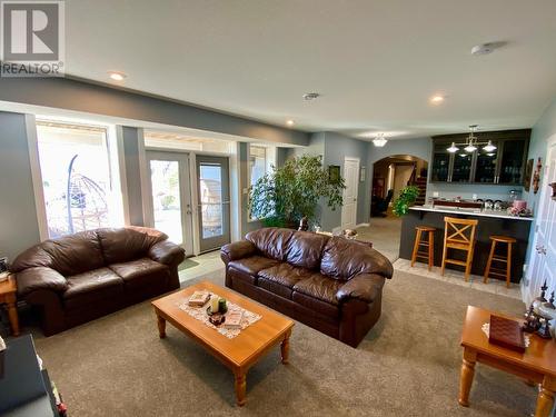8165 Harper Sub, Dawson Creek, BC - Indoor Photo Showing Living Room