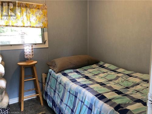 1187 2Nd Avenue S, Saugeen Indian Reserve 29, ON - Indoor Photo Showing Bedroom