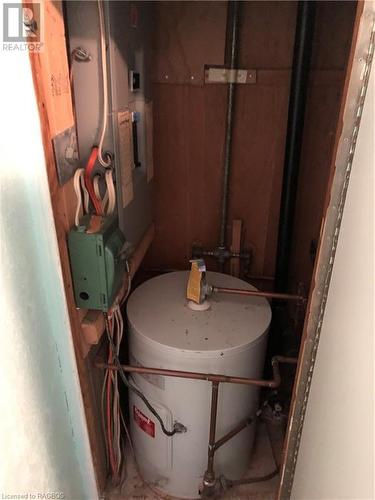 Water heater and 100 amp panel - 1187 2Nd Avenue S, Saugeen Indian Reserve 29, ON - Indoor