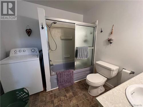 62 Du Parc, Petite-Lamèque, NB - Indoor Photo Showing Bathroom