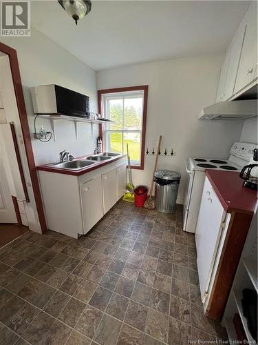 62 Du Parc, Petite-Lamèque, NB - Indoor Photo Showing Bathroom