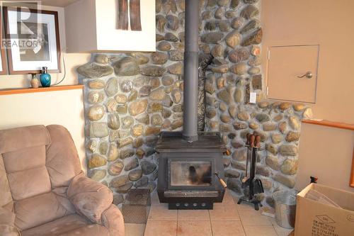 Lot B Phillips Road Unit# 3650, Creston, BC - Indoor With Fireplace