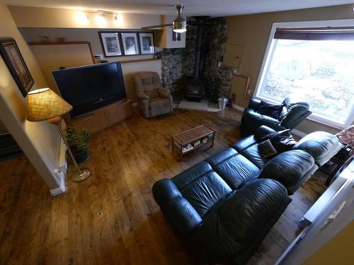 3650 - Lot B Phillips Rd, Creston, BC - Indoor Photo Showing Living Room With Fireplace