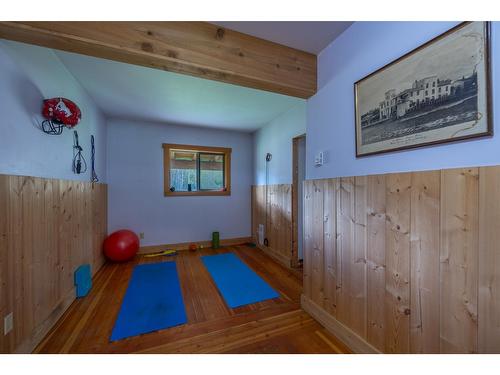 1097 Lakeview Arrow Creek Road, Creston, BC - Indoor Photo Showing Other Room
