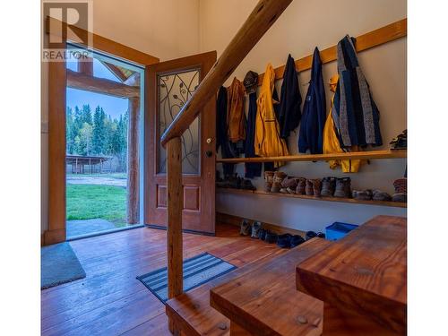 1097 Lakeview Arrow Creek Road, Creston, BC - Indoor Photo Showing Other Room