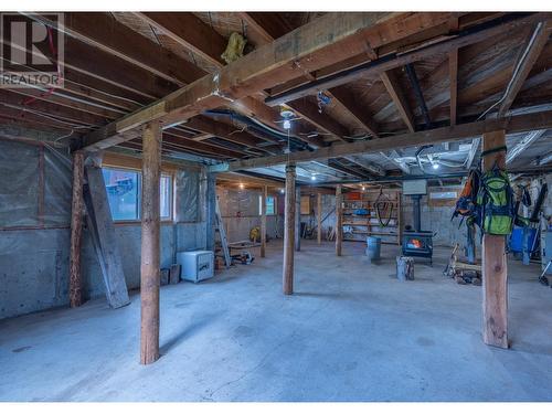 1097 Lakeview Arrow Creek Road, Creston, BC - Indoor Photo Showing Basement