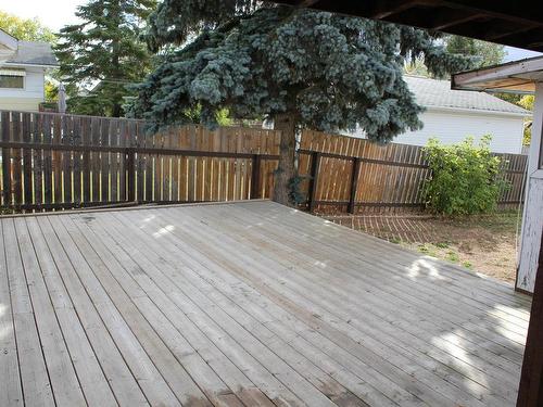 4809 52 Av, Elk Point, AB 