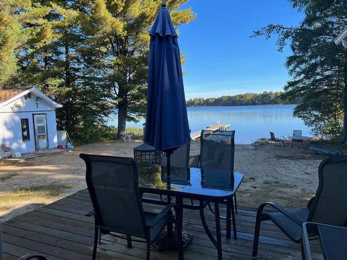 Cour - 650 Ch. Du Lac-Aux-Sables, Belleterre, QC - Outdoor With Body Of Water
